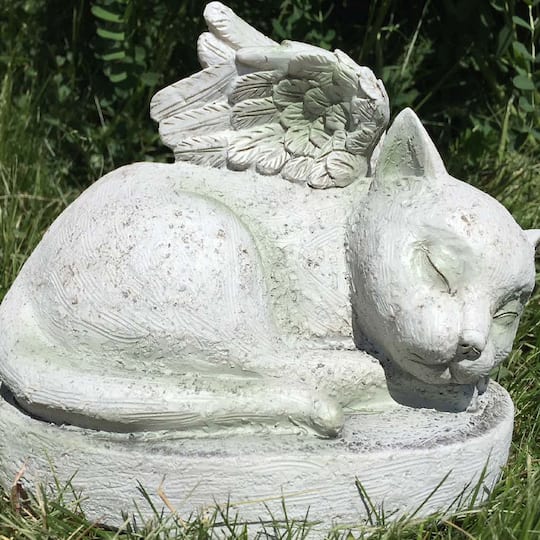 Santa's Workshop 7.5" Remembrance Kitty Statue